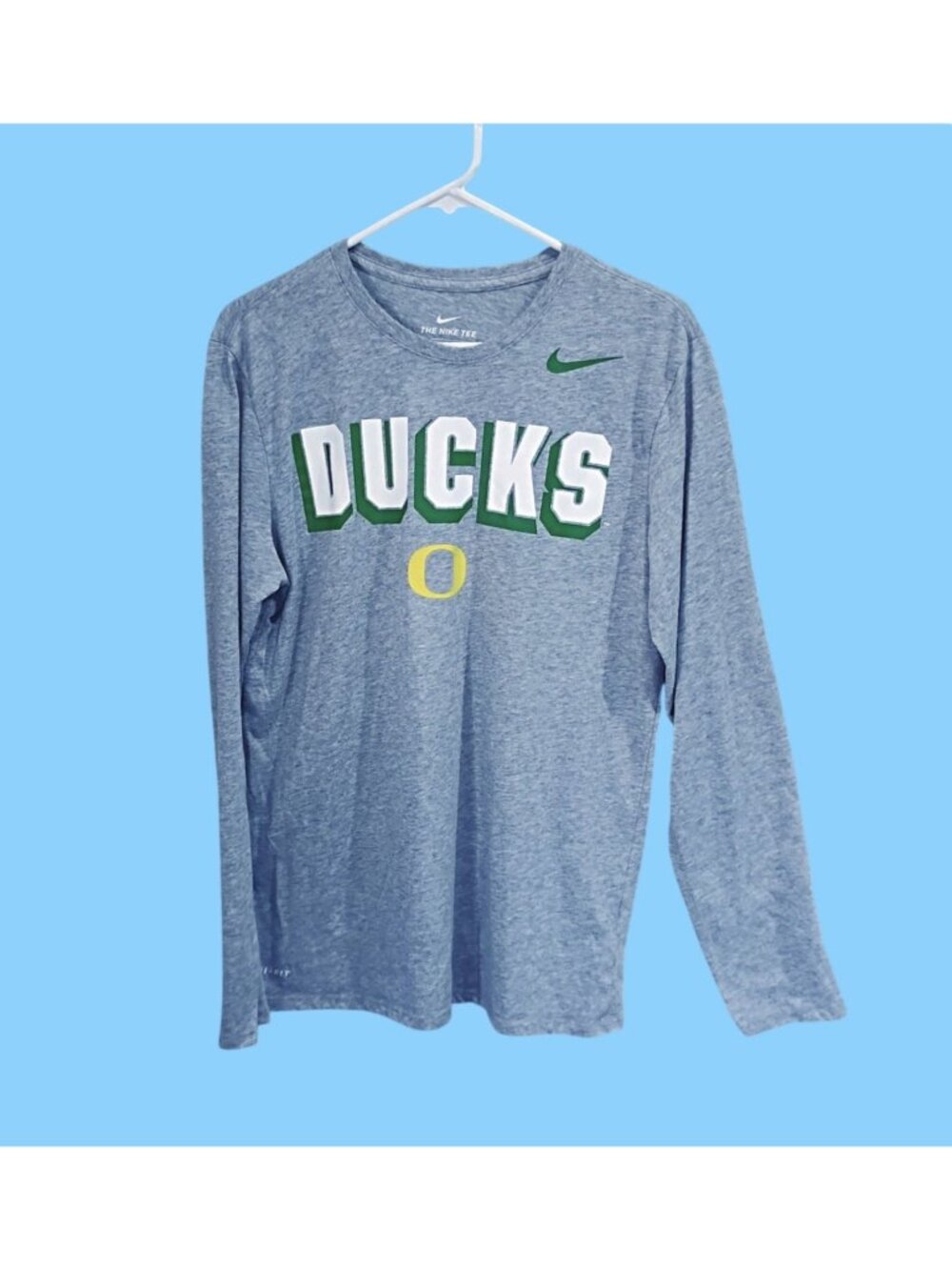 Nike Dri-FIT Oregon Ducks Long Sleeve Shirt Men's Medium Gray Athletic